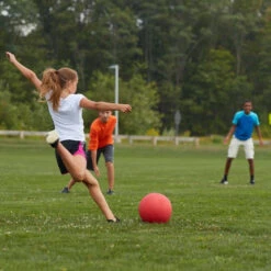 FRANKLIN 10" RUBBER KICKBALL - RED -Ball Equipment Shop FREANKLIN 10 RUBBER KICKBALL RED 6