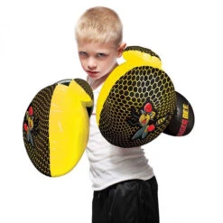 FRANKLIN STINGER BEE JUMBO BOXING GLOVES -Ball Equipment Shop stinger bee jumbo boxing gloves 60111 action